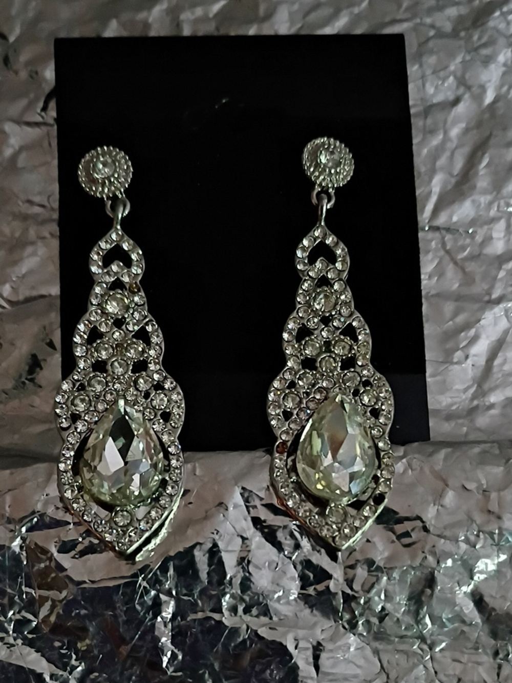 Elegant Crystal Teardrop Dangle Earrings - Silver